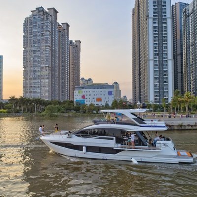 Du Thuyền Galeon 421 FLy